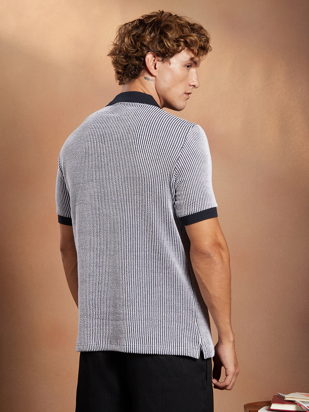 Contrast-Seersucker Polo T-Shirt - Image 4