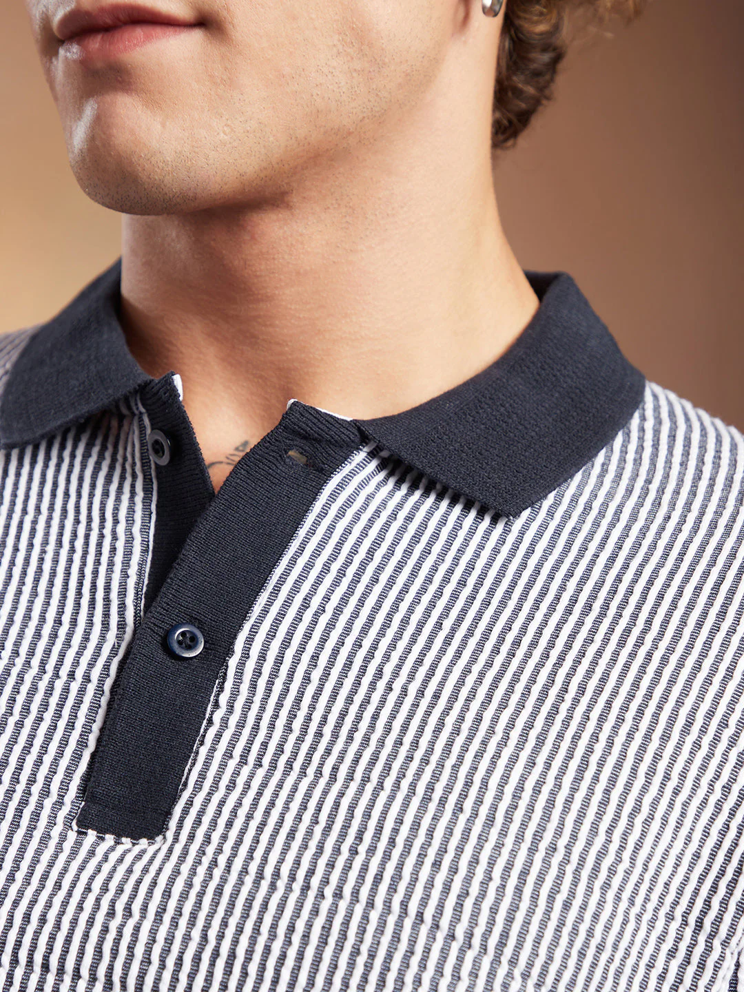 Contrast-Seersucker Polo T-Shirt - Image 7