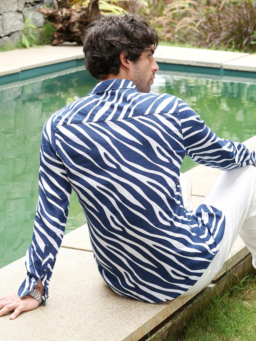 Contrast-Zebra Imprint Shirt - Image 4