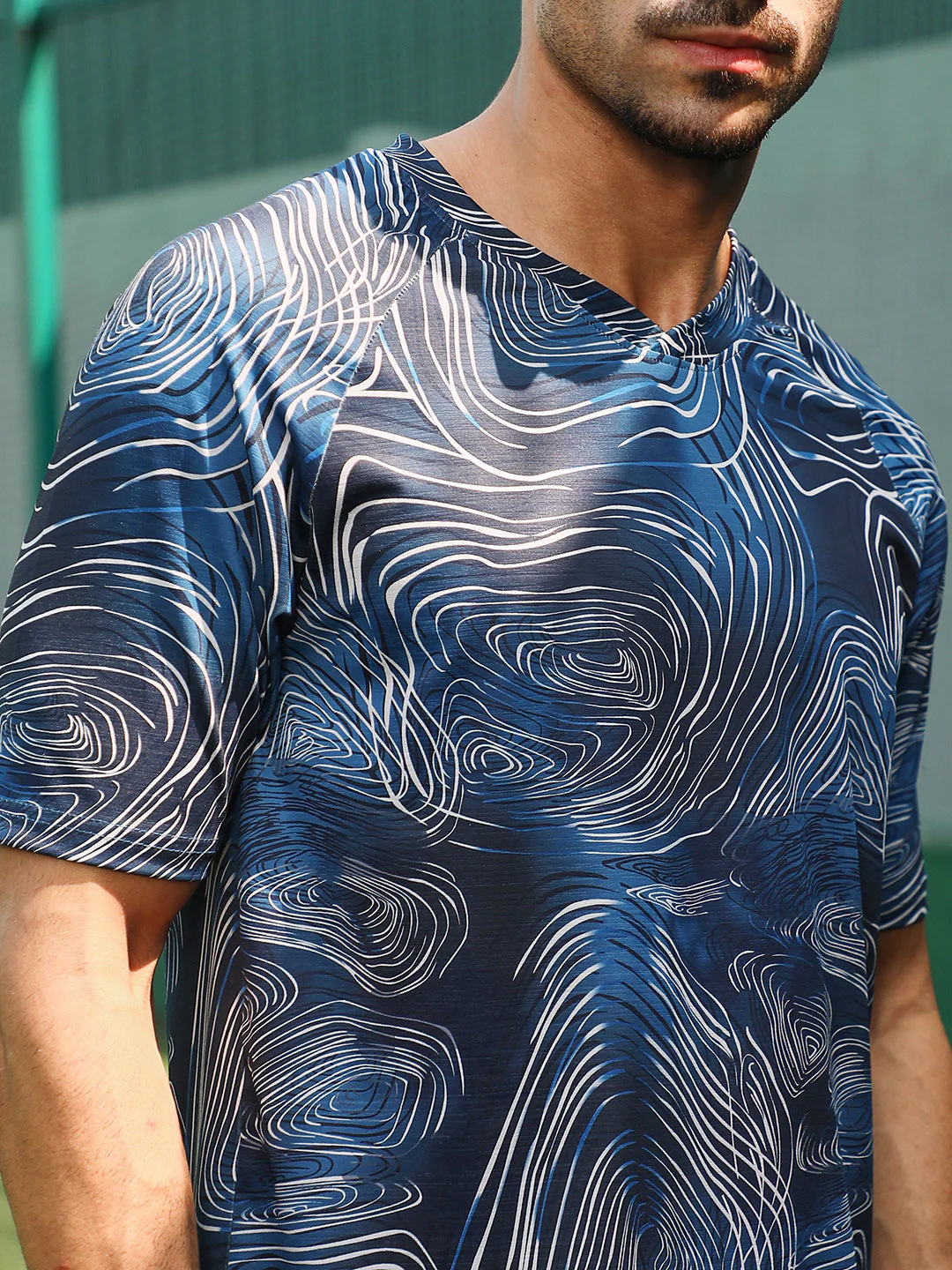 Swirl-Lined Activewear T-Shirt - Image 7