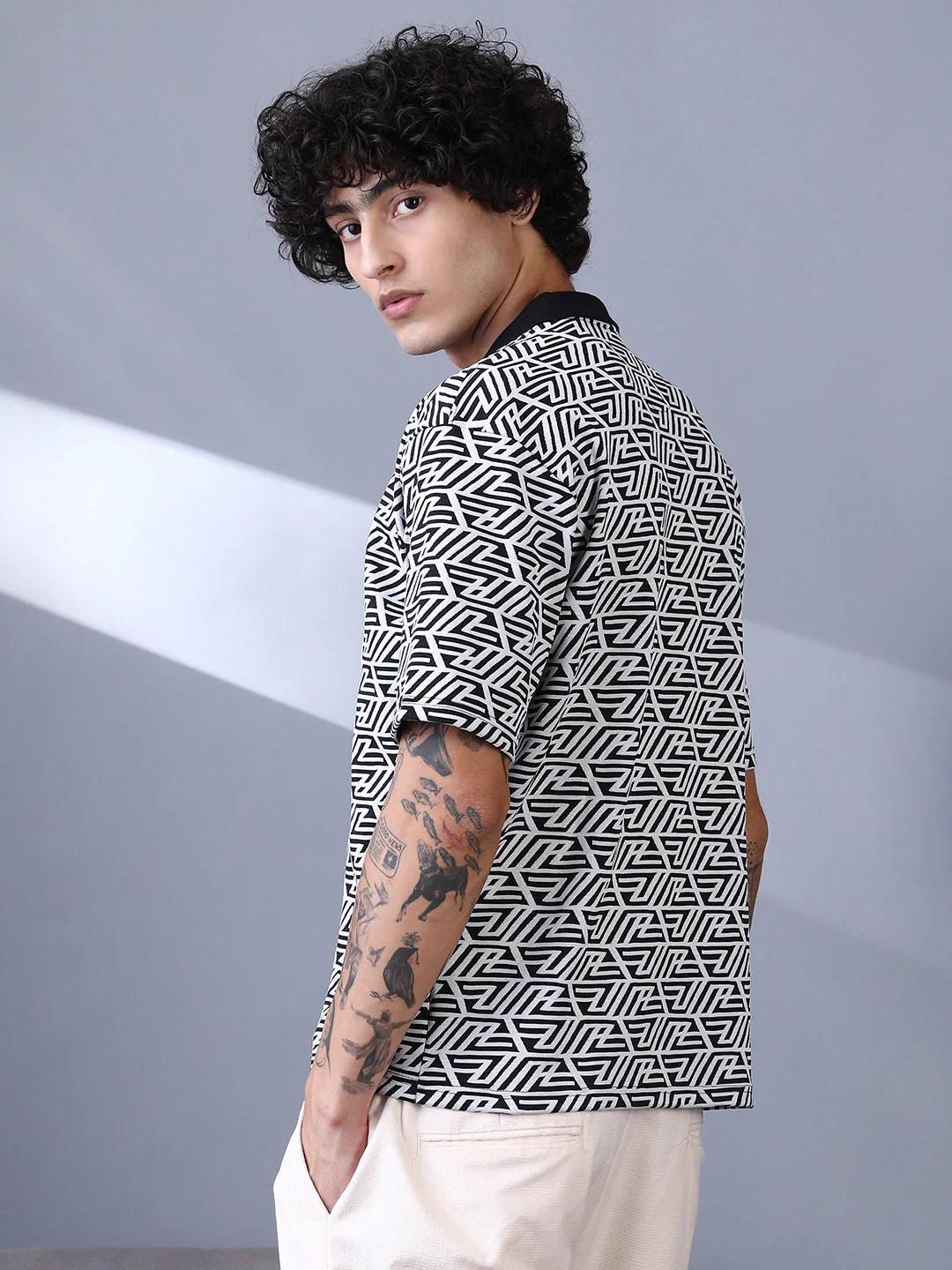 Angleline-Imprint Cuban-Polo Shirt - Image 4