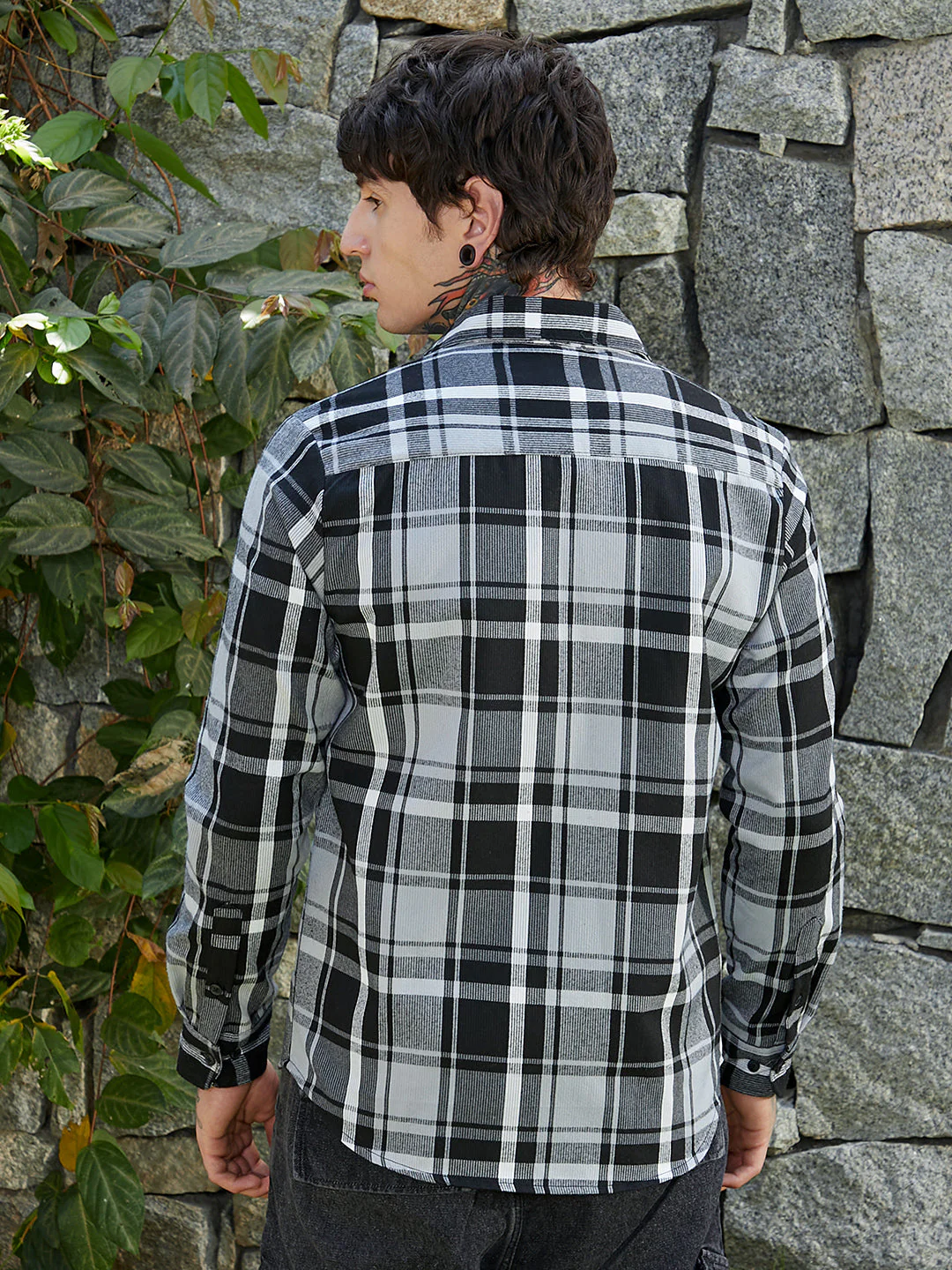 Dark-Plaid Relaxed Shirt - Image 4