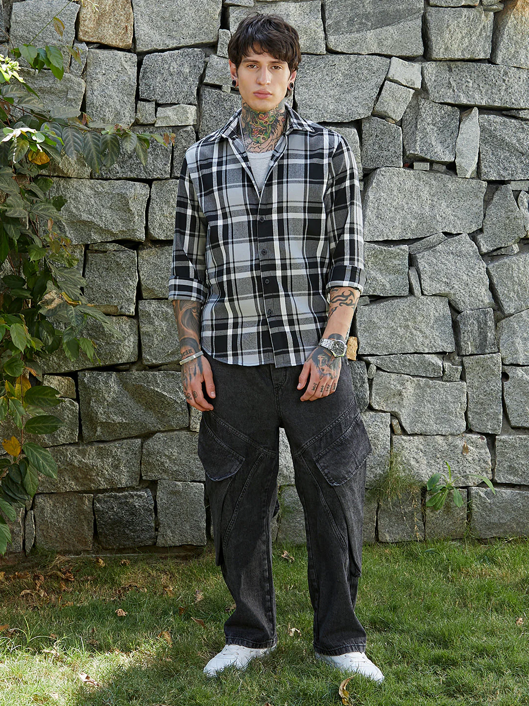 Dark-Plaid Relaxed Shirt - Image 5