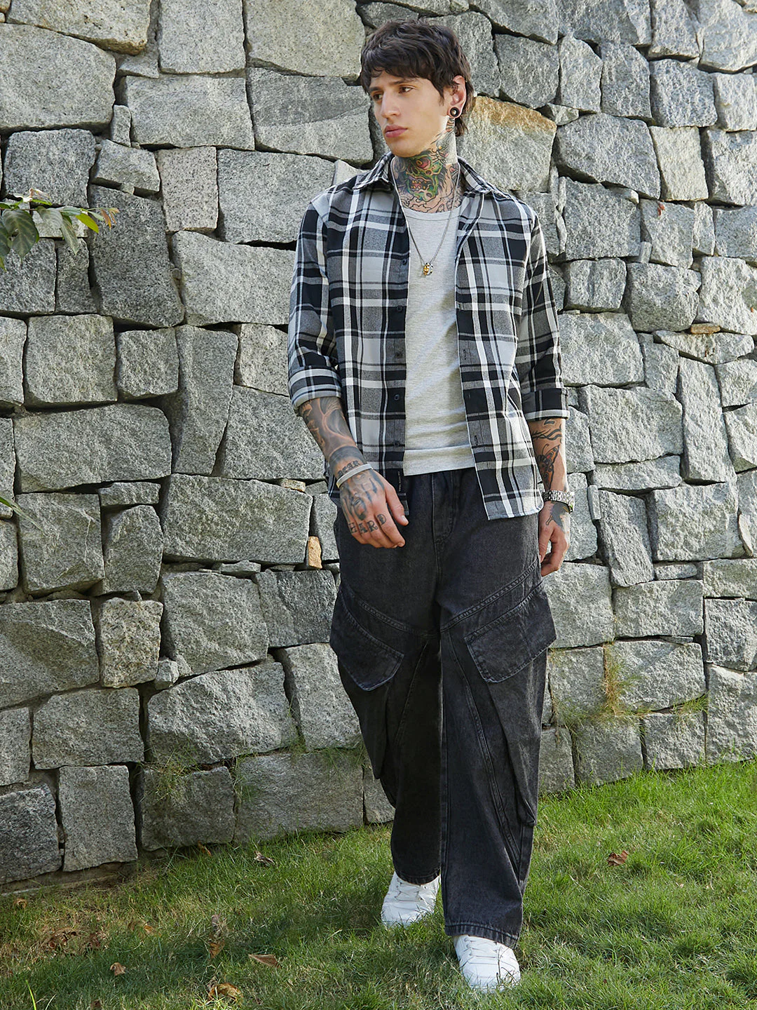 Dark-Plaid Relaxed Shirt - Image 6
