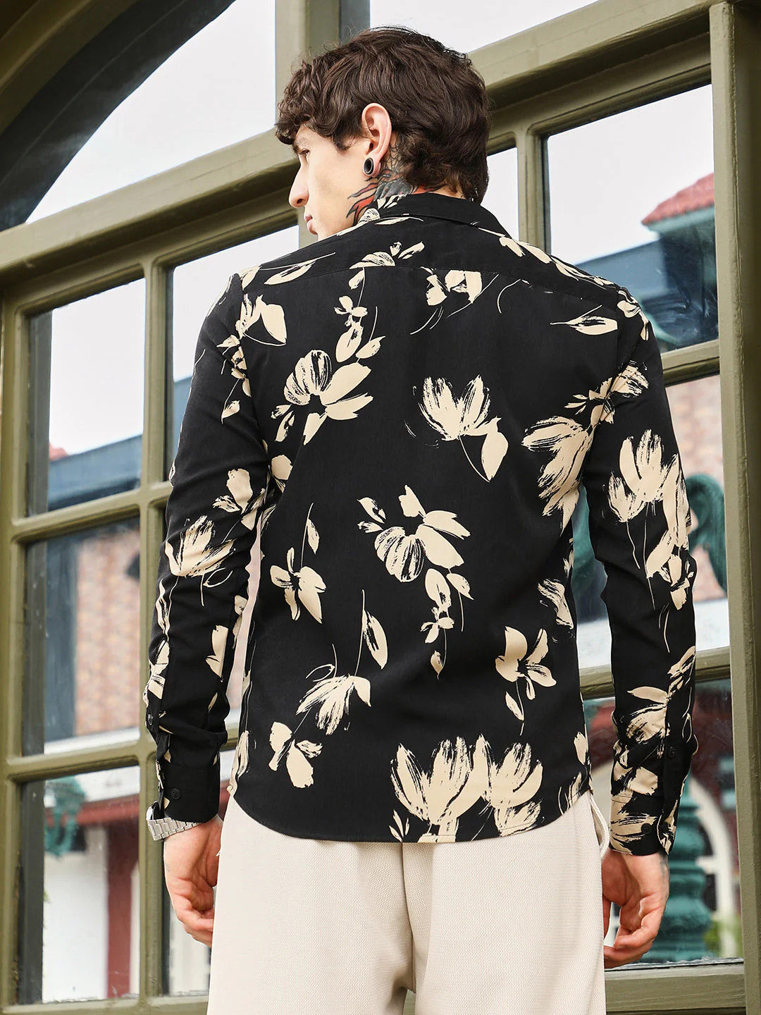 Contrast-Petalia Imprint Shirt - Image 4