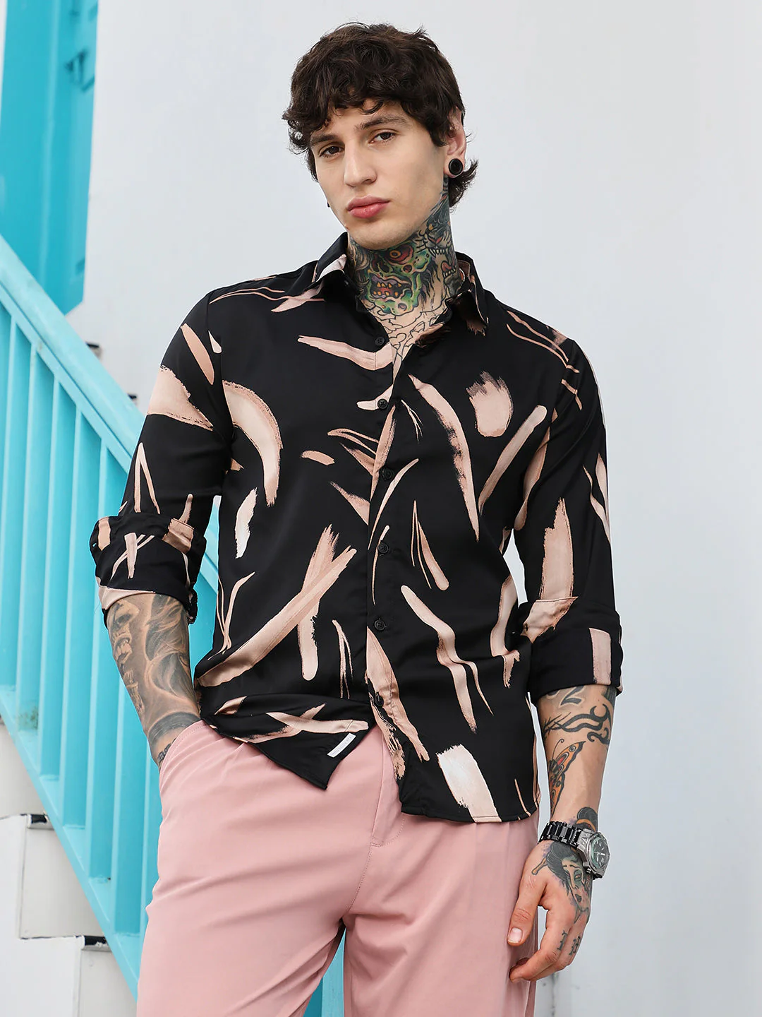 Contrast-Strokes Imprint Shirt - Image 2