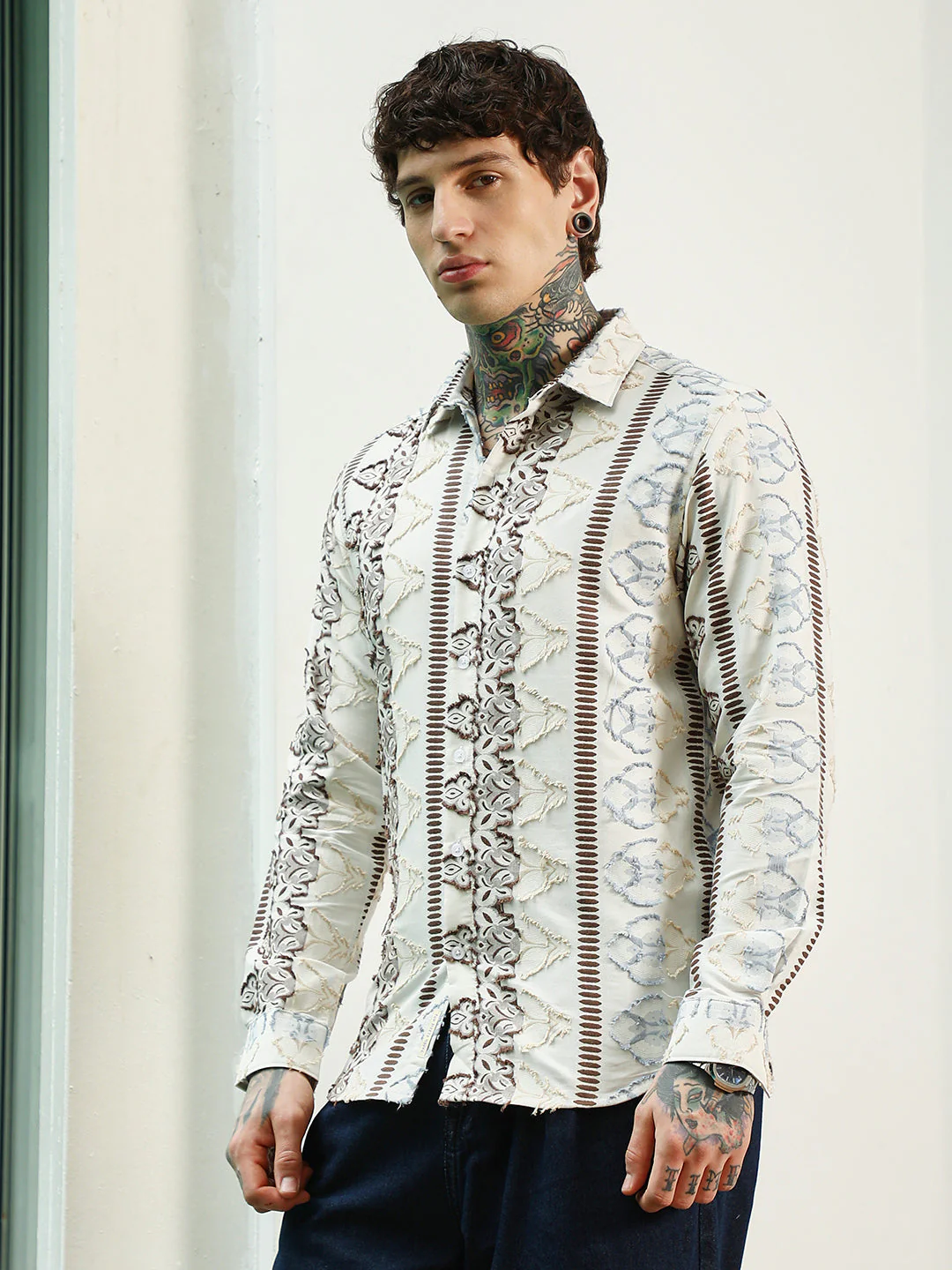 Off White Self Design Cotton-Poly Blend Full Sleeve Shirt - Image 3