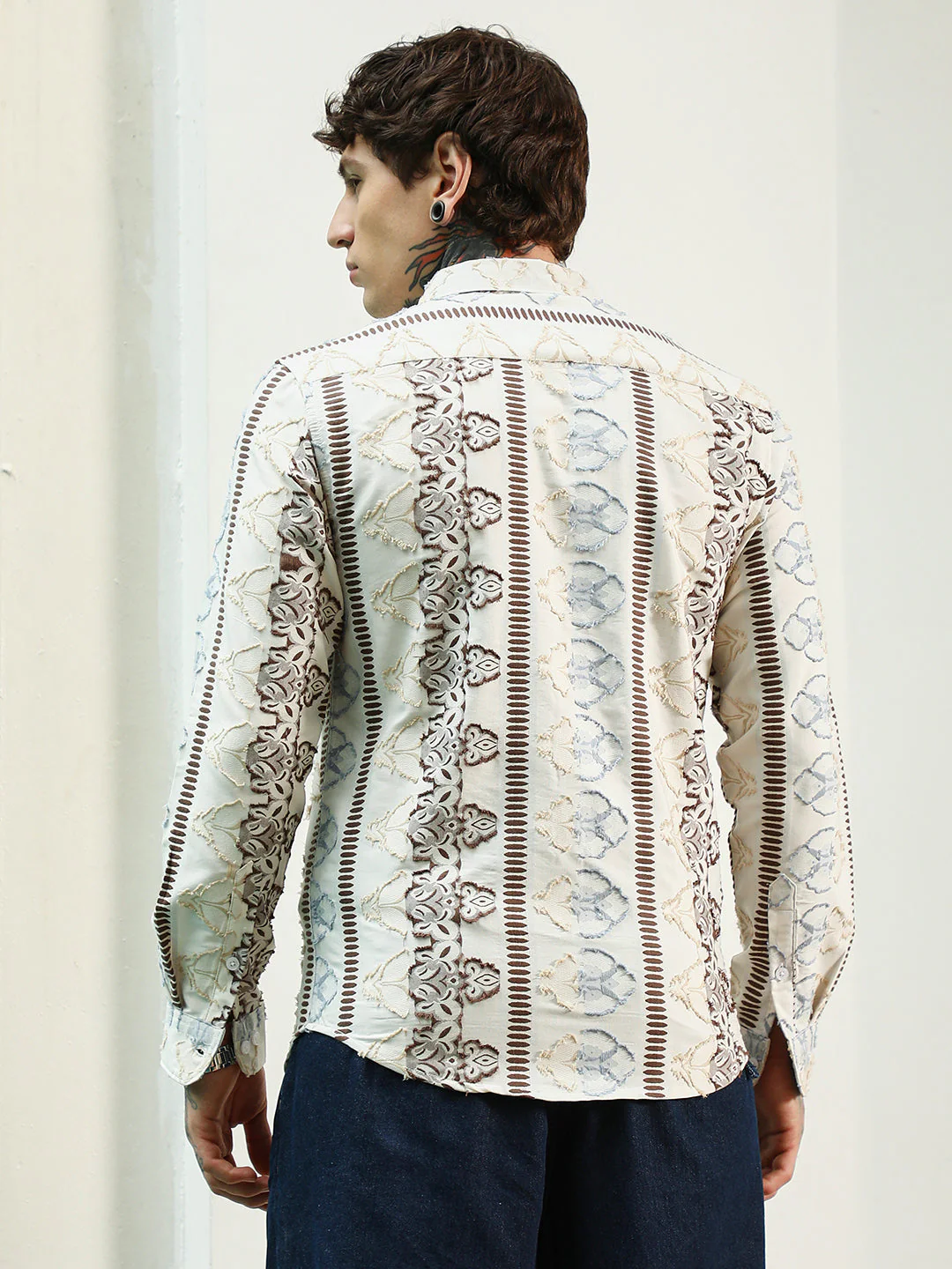 Off White Self Design Cotton-Poly Blend Full Sleeve Shirt - Image 4