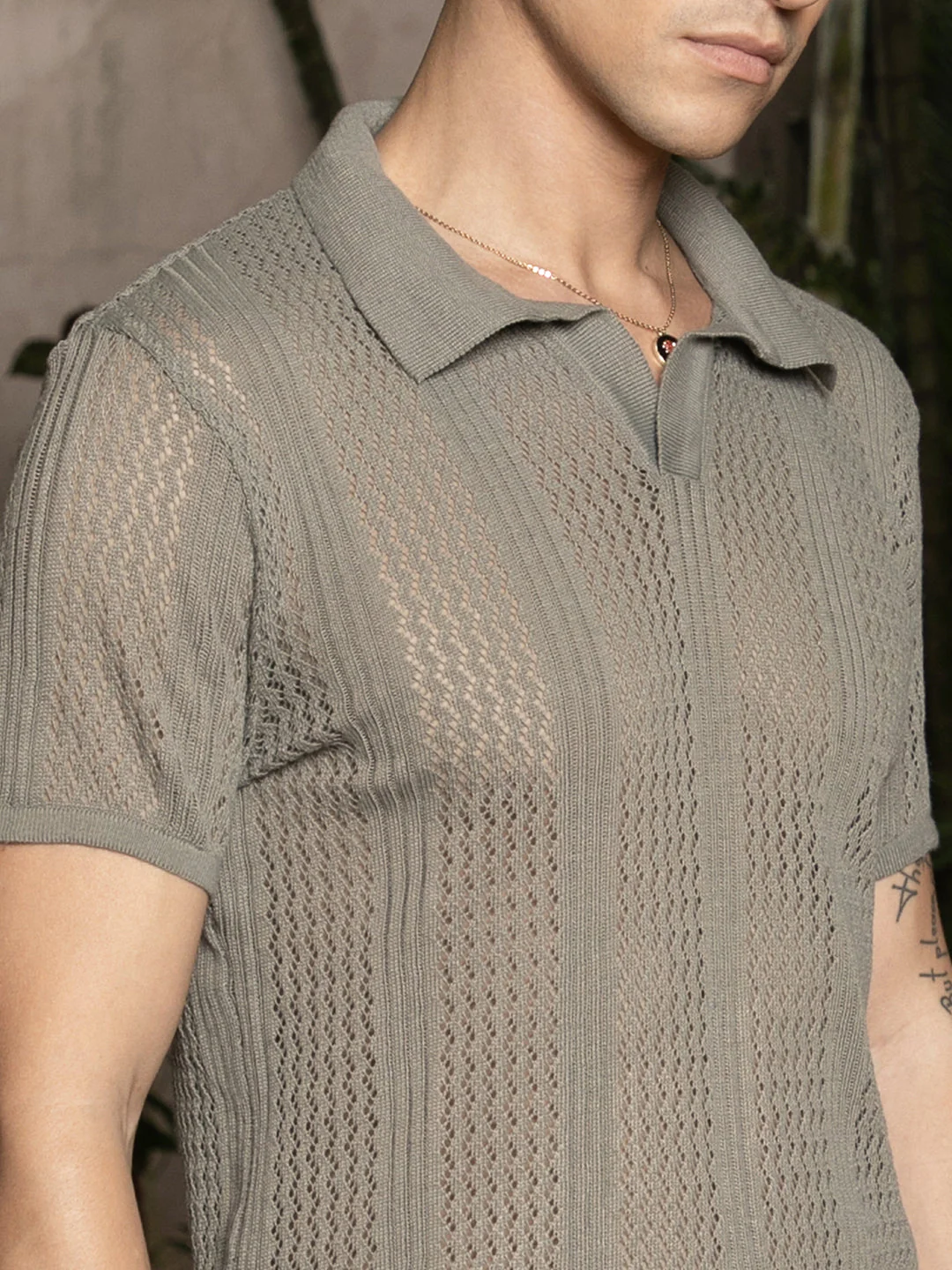 Chevron-Lined Textured Polo T-Shirt - Image 7