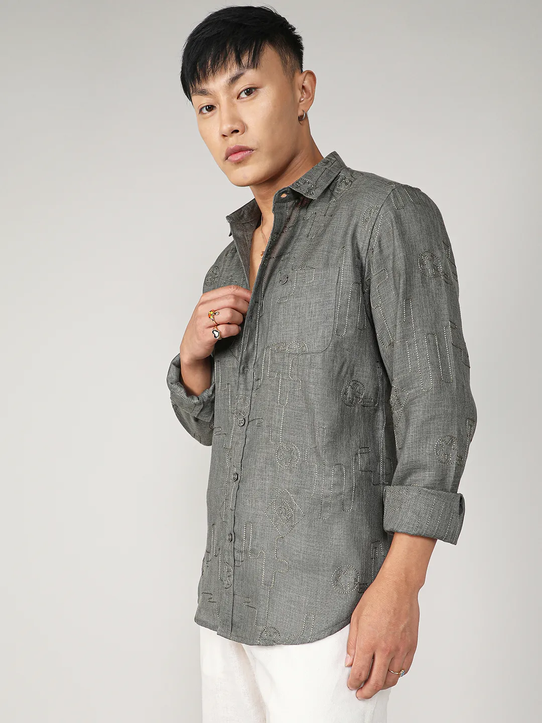 Embroidered One-Lined Shirt - Image 3
