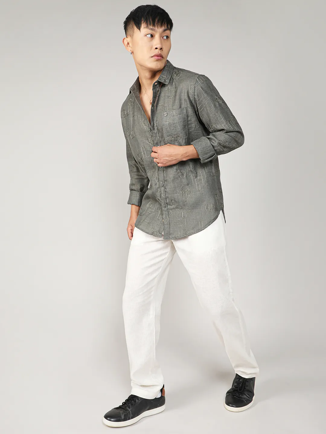 Embroidered One-Lined Shirt - Image 5