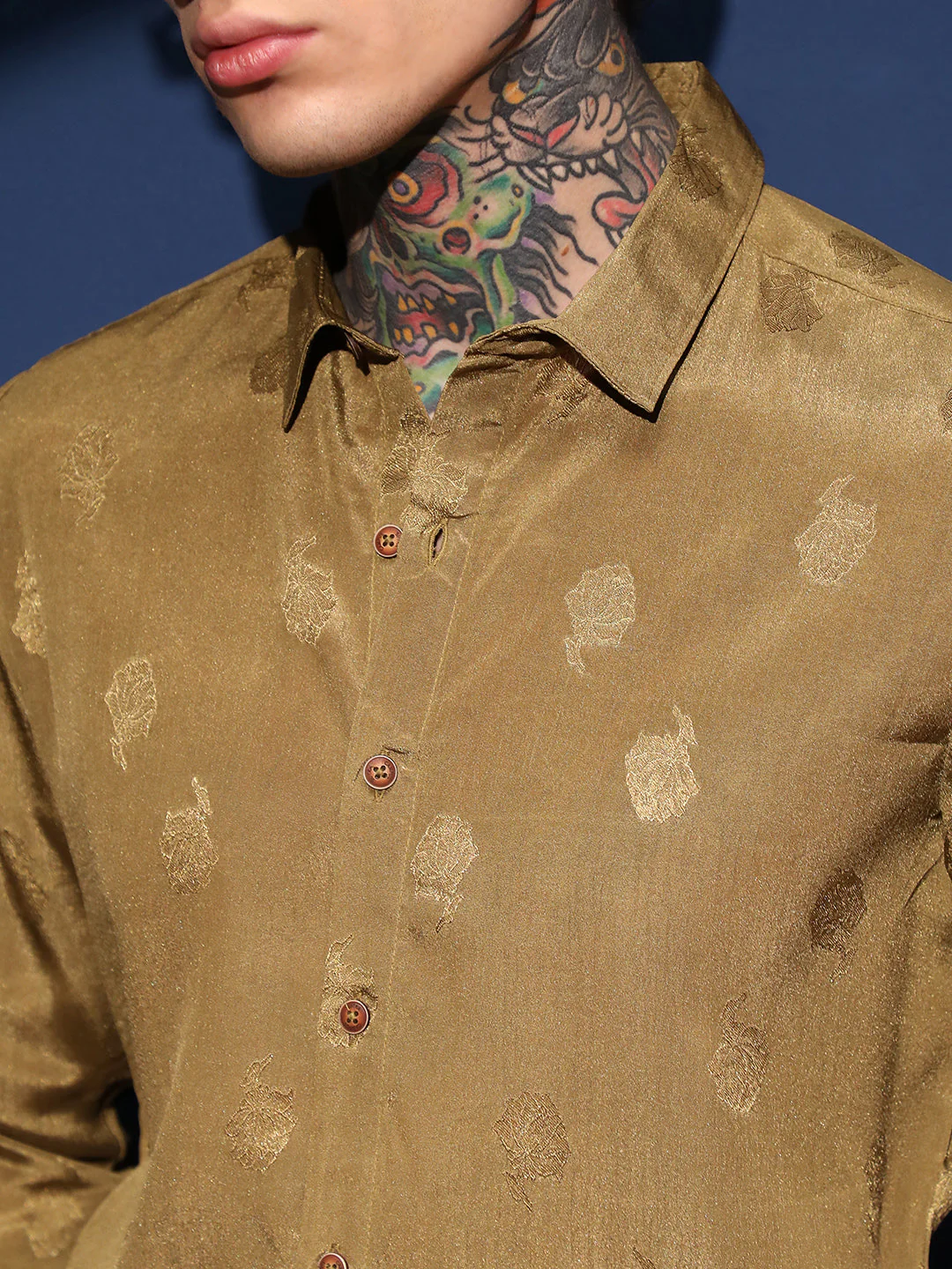Lotus-Texture Shirt - Image 7
