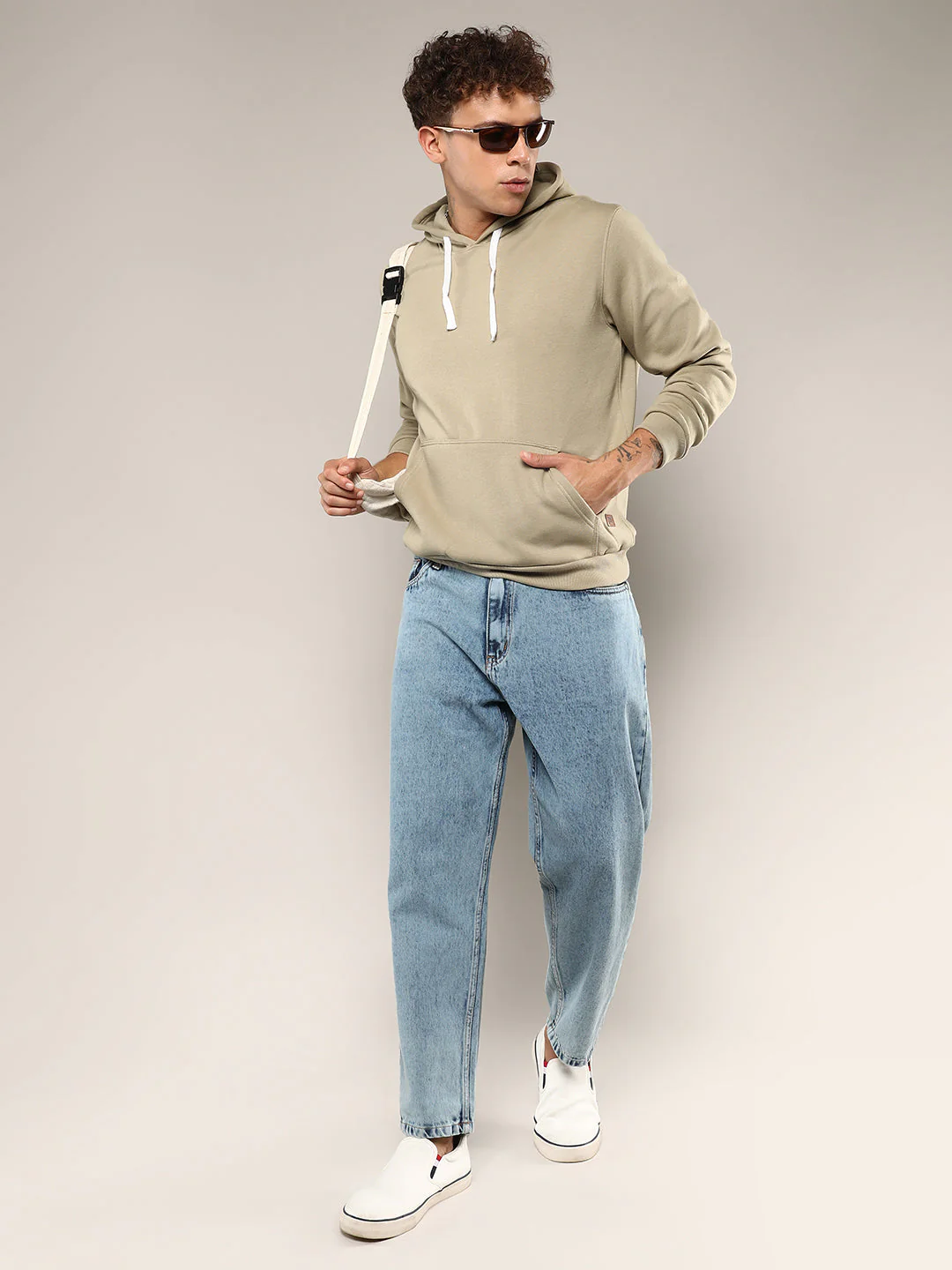 Pullover Hoodie With Contrast Drawstring - Image 6