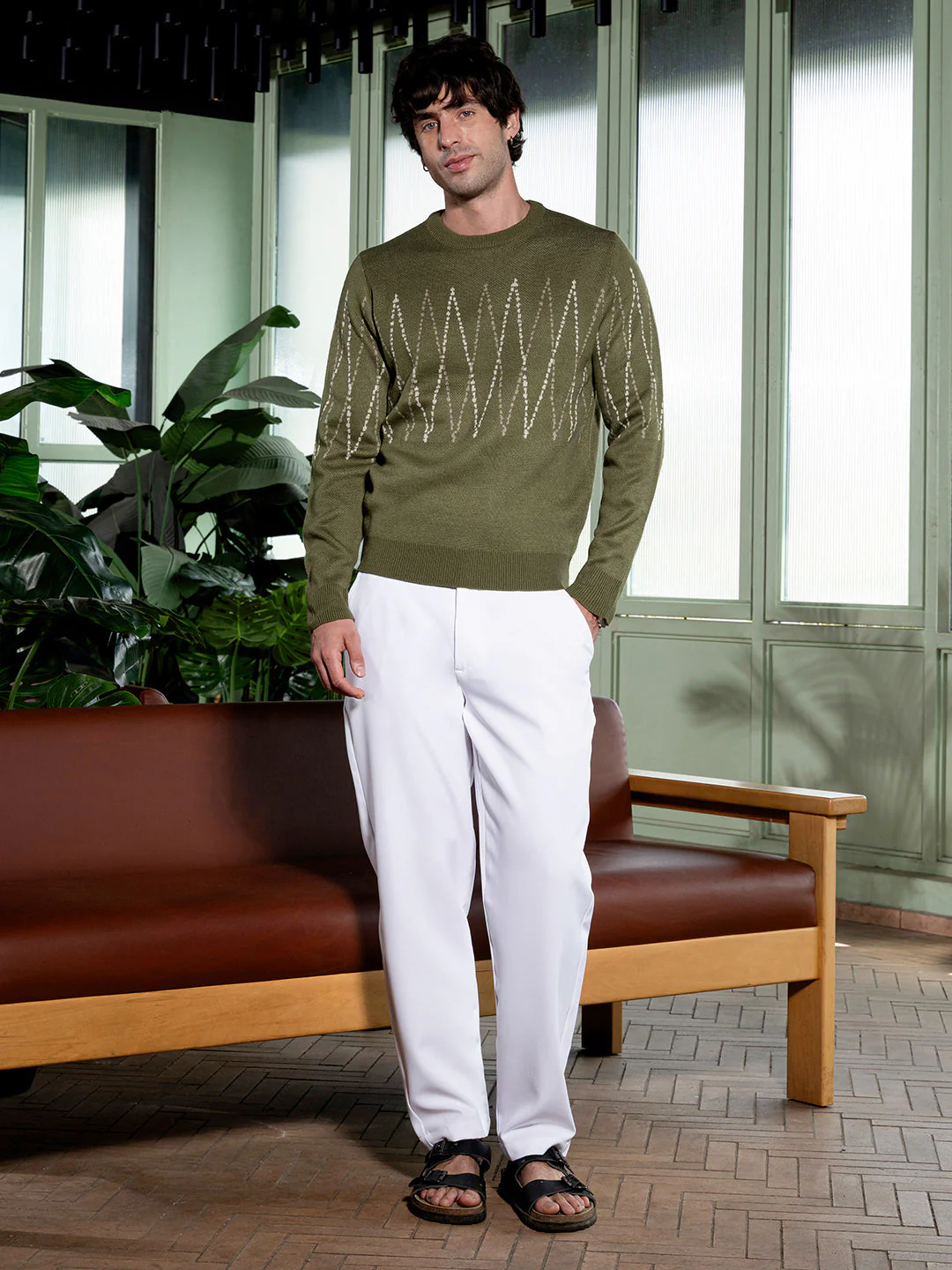 Zigzag-Jacquard Pullover Sweater - Image 5