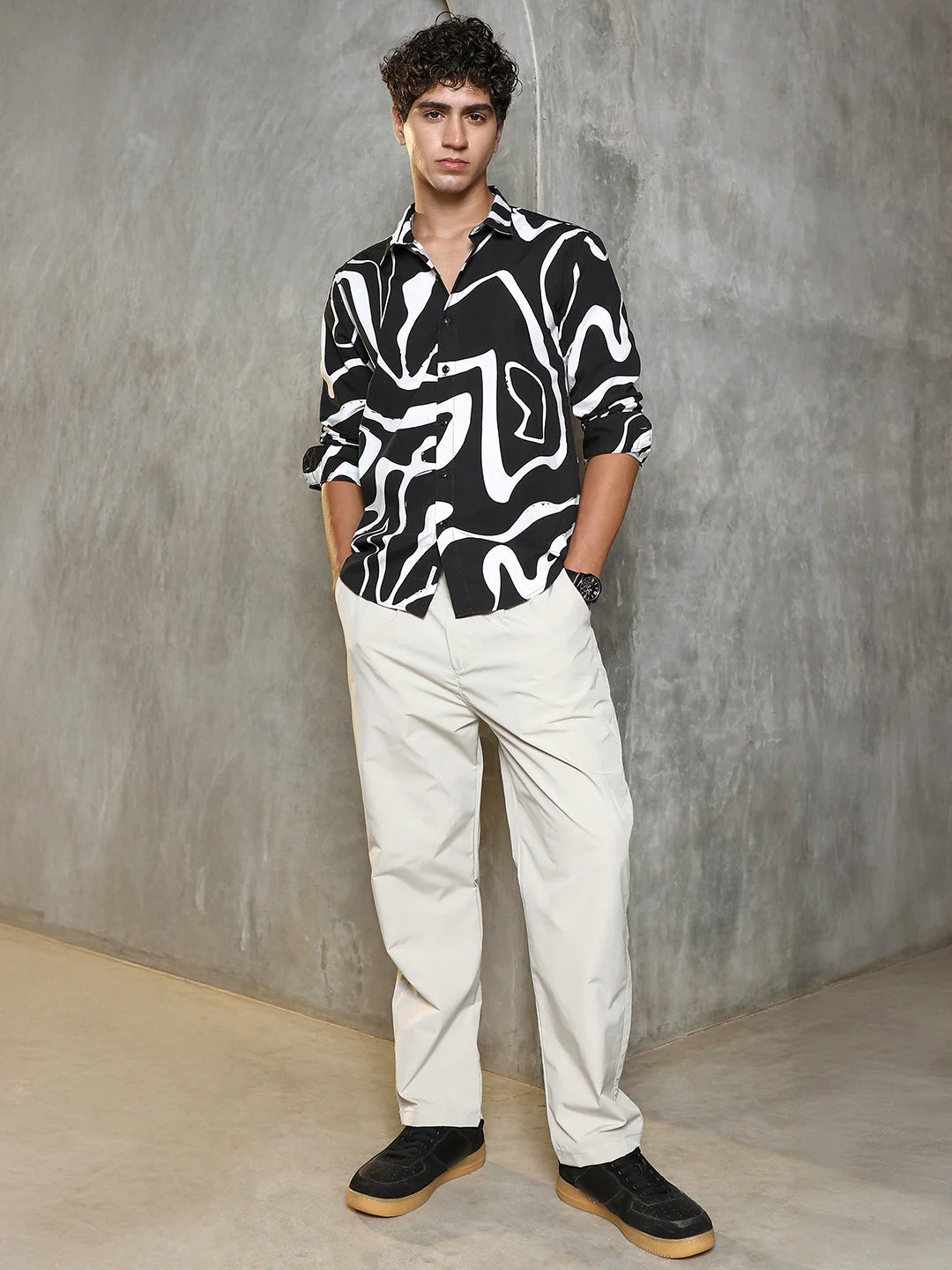 Contrast-Graffiti Imprint Shirt - Image 5