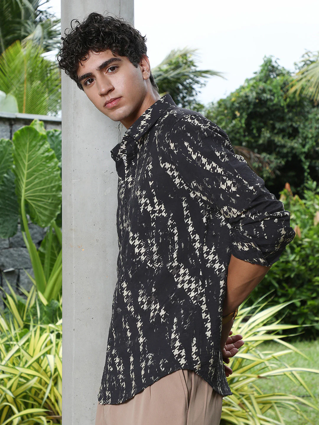 Grazed-Houndstooth Imprint Shirt - Image 3