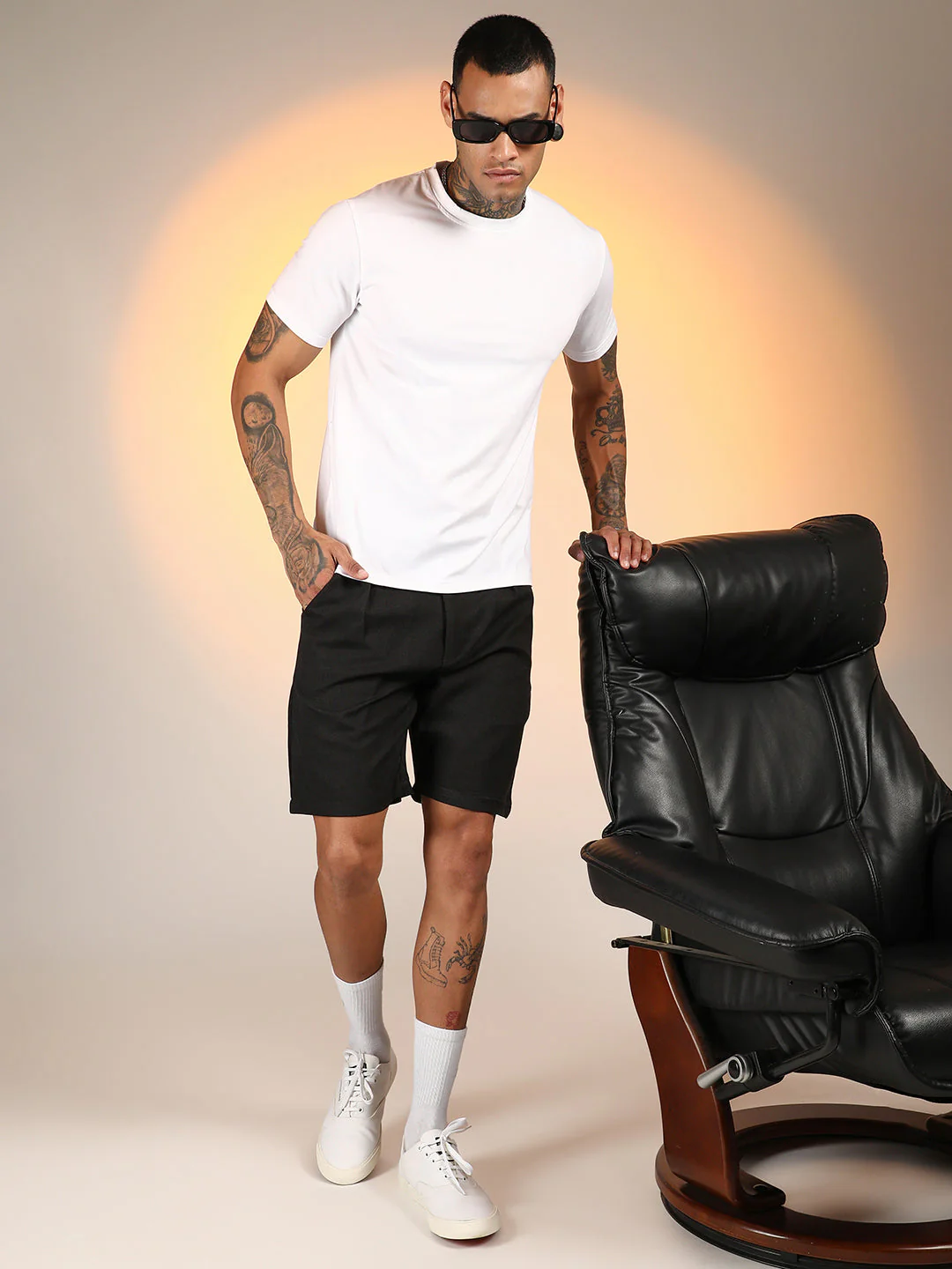 Solid Pleated Shorts - Image 6