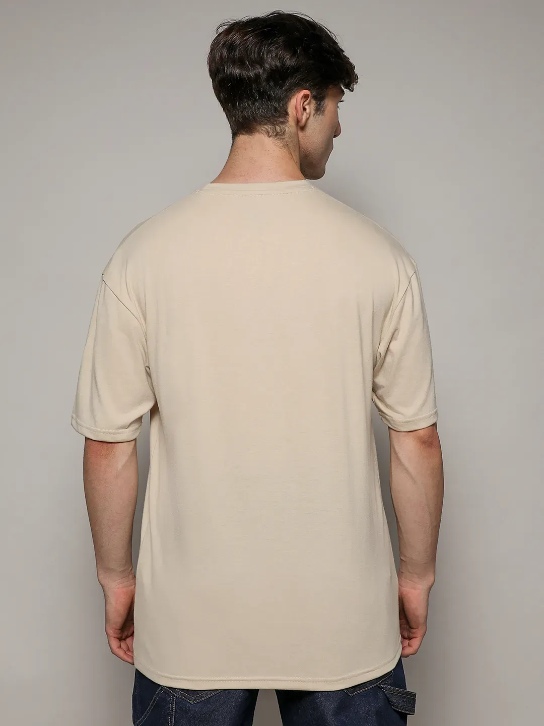Oversized Basic T-Shirt - Image 4