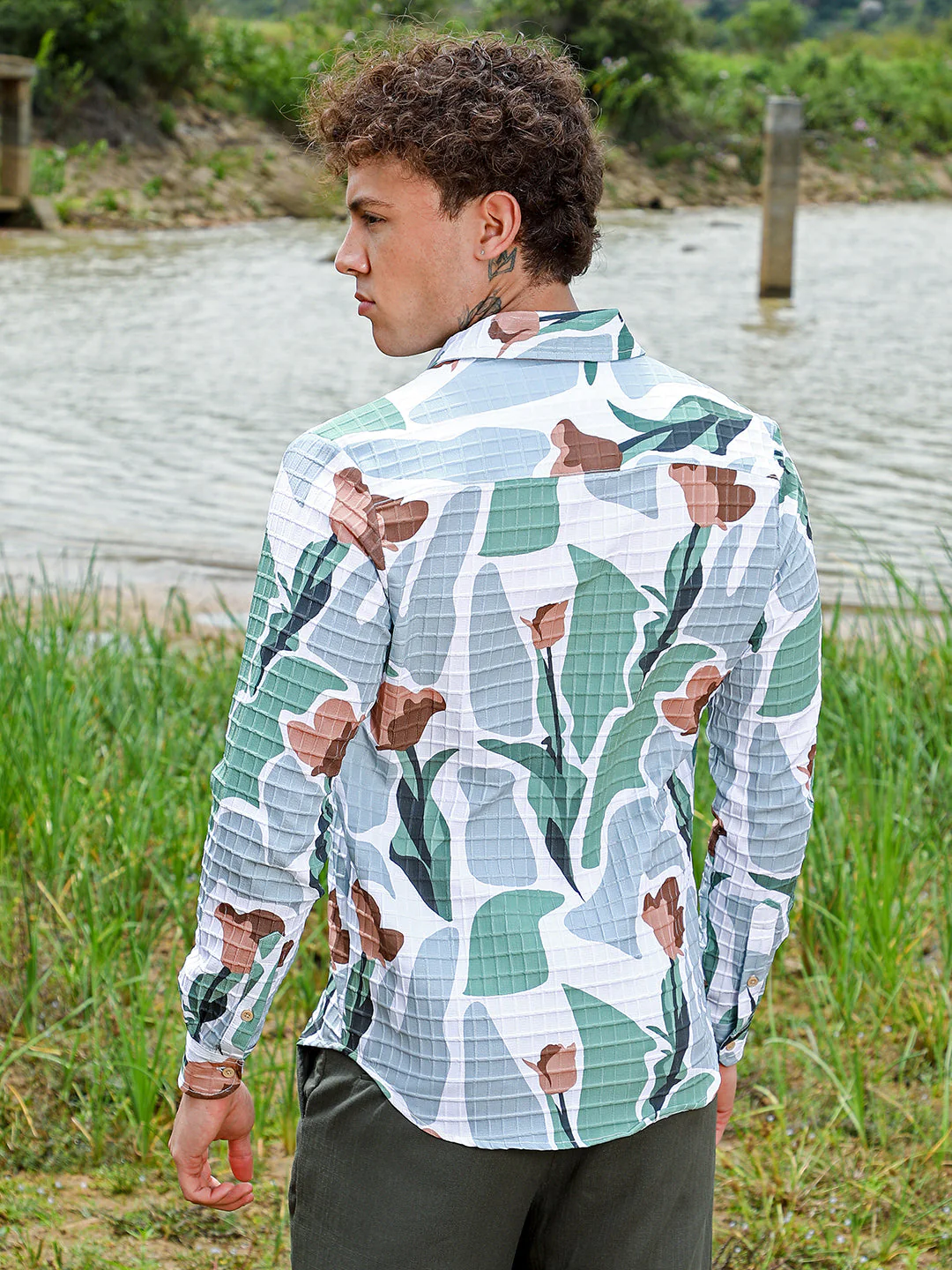 Abstract Tulip Shirt - Image 4