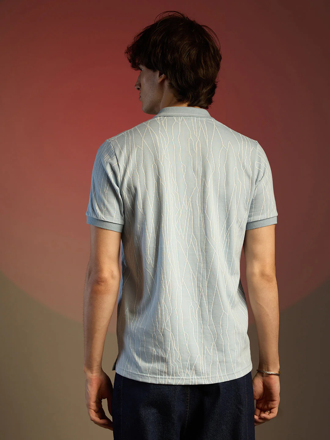Crevice-Lined T-Shirt - Image 5