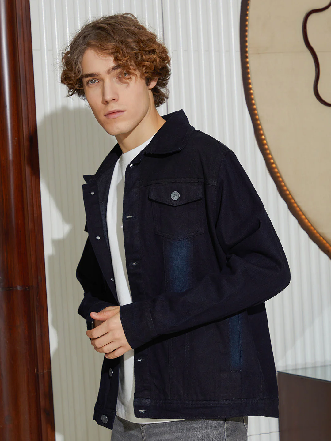 Dark-Wash Relaxed Denim Jacket - Image 3