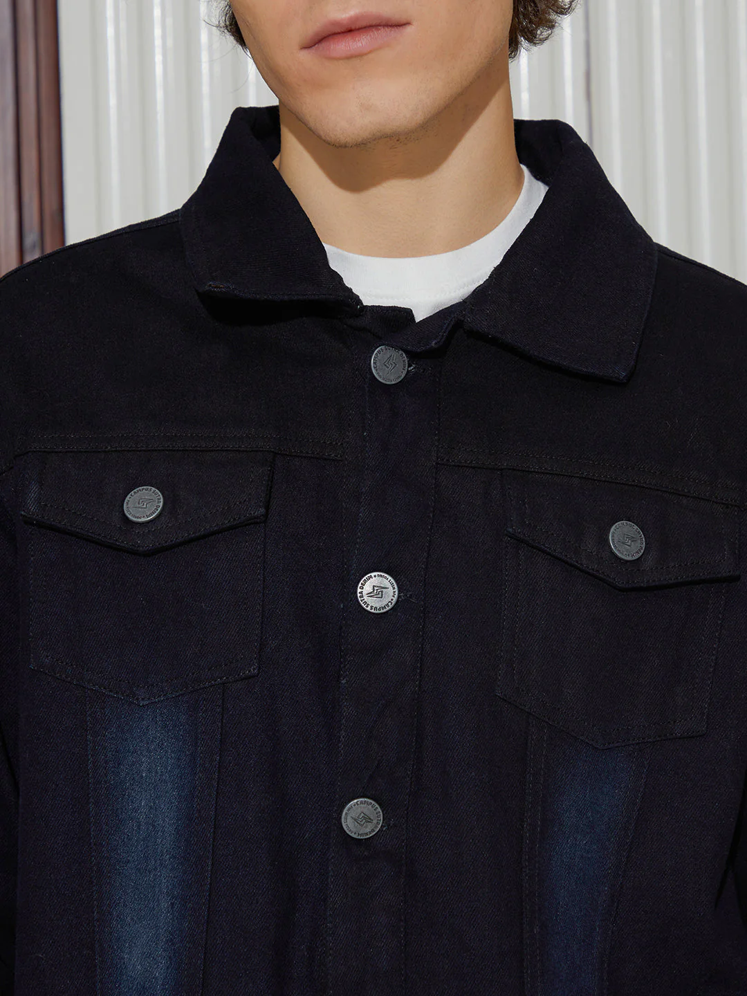Dark-Wash Relaxed Denim Jacket - Image 7