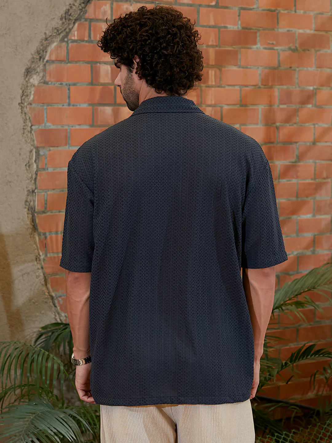 Zigzag-Helix Resort Oversized Shirt - Image 4
