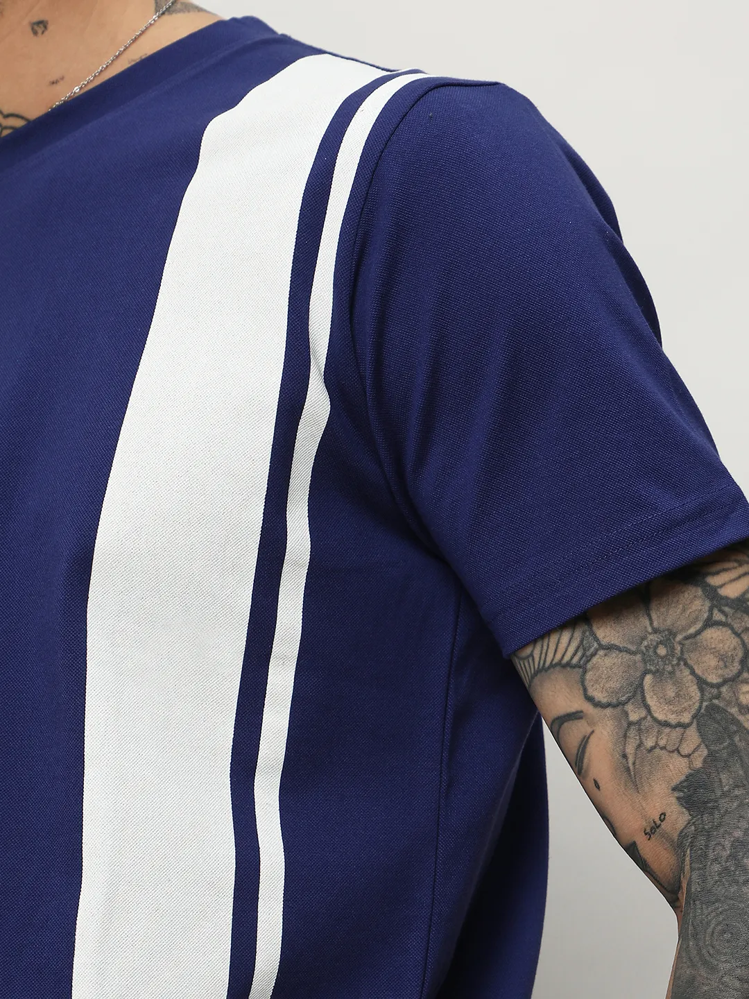 Vertical Contrast Panel T-Shirt - Image 7