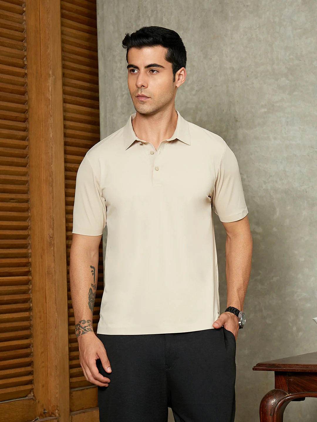Seamless Solid Polo T-Shirt - Image 2