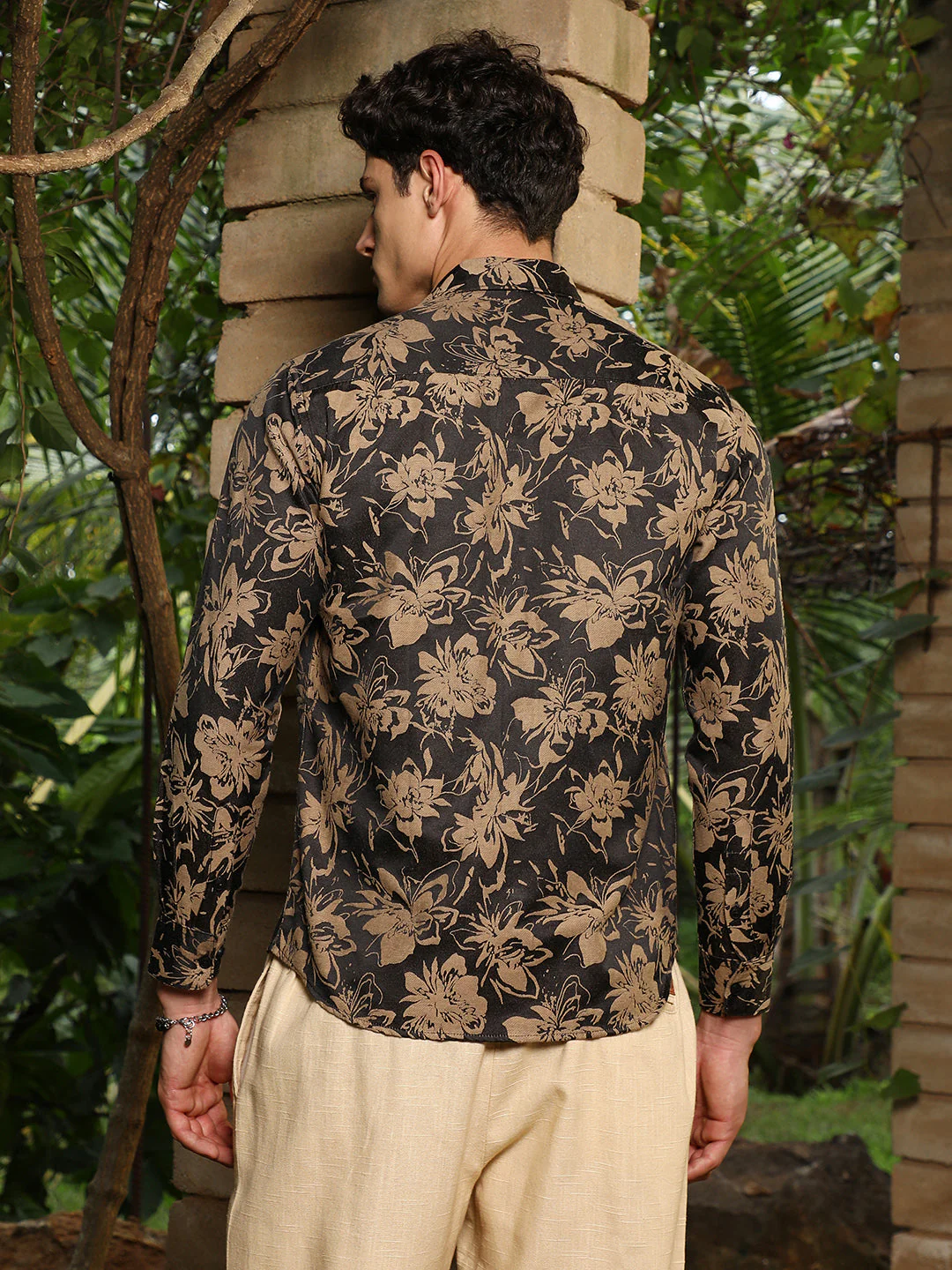 Sand Beige & Midnight Black Contrast-Flora Jacquard Shirt - Image 4