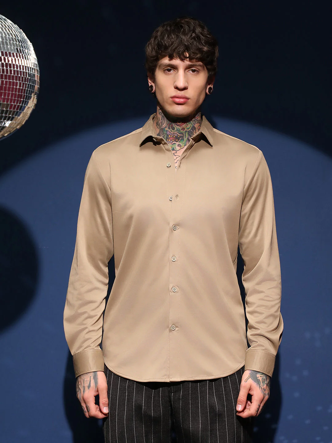 Solid Relaxed Shirt - Image 2