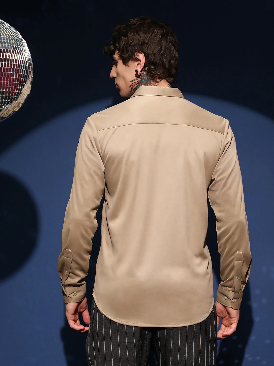Solid Relaxed Shirt - Image 4