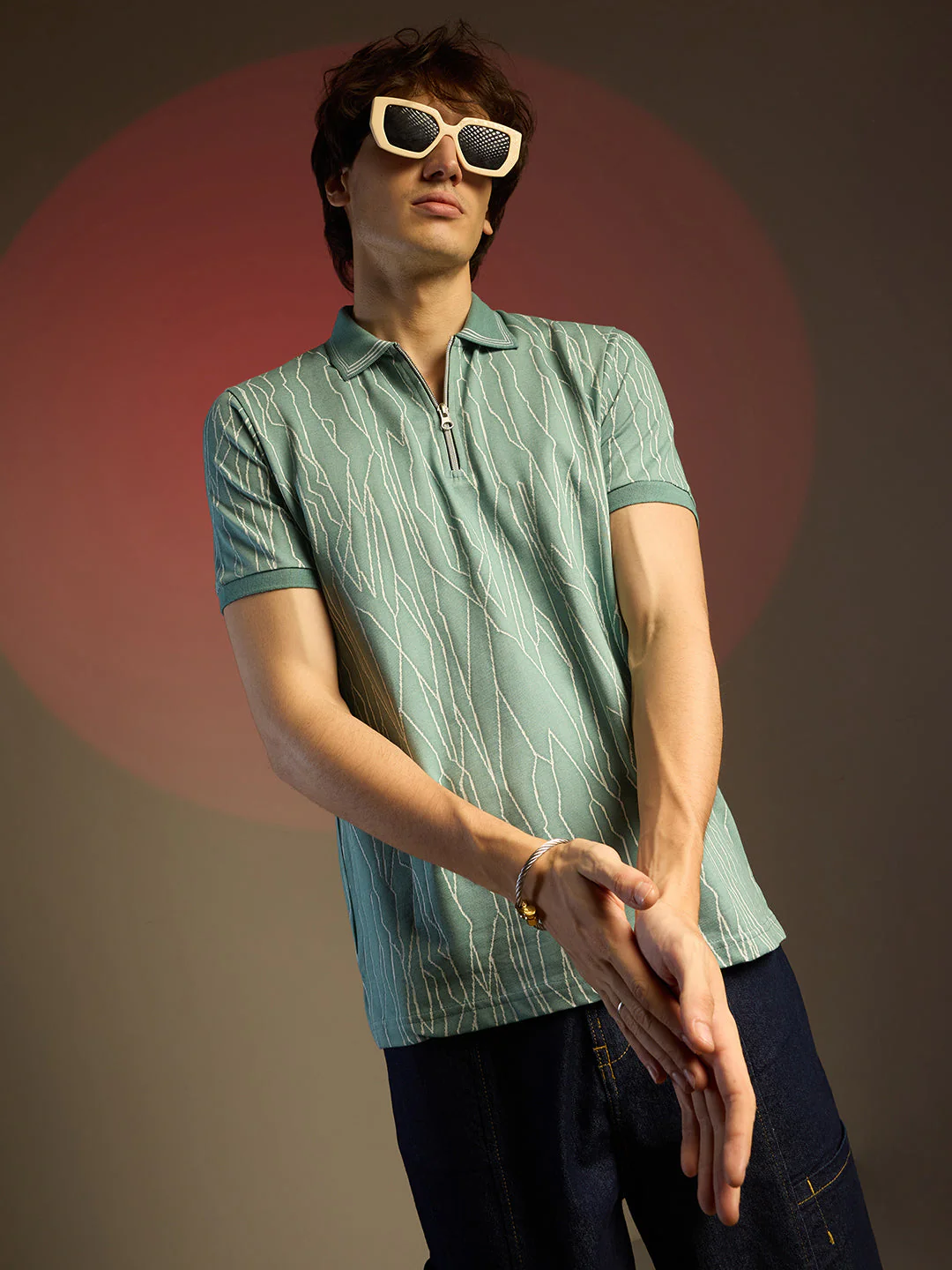 Crevice-Lined T-Shirt - Image 3