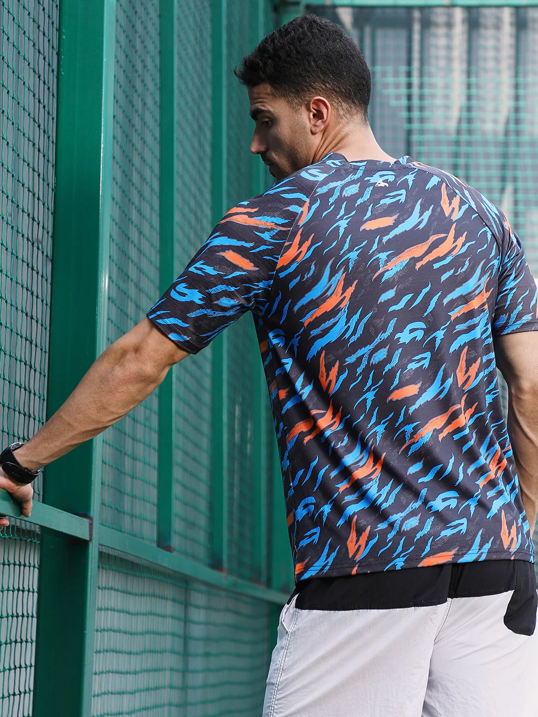 Block-Swirl Activewear T-Shirt - Image 4