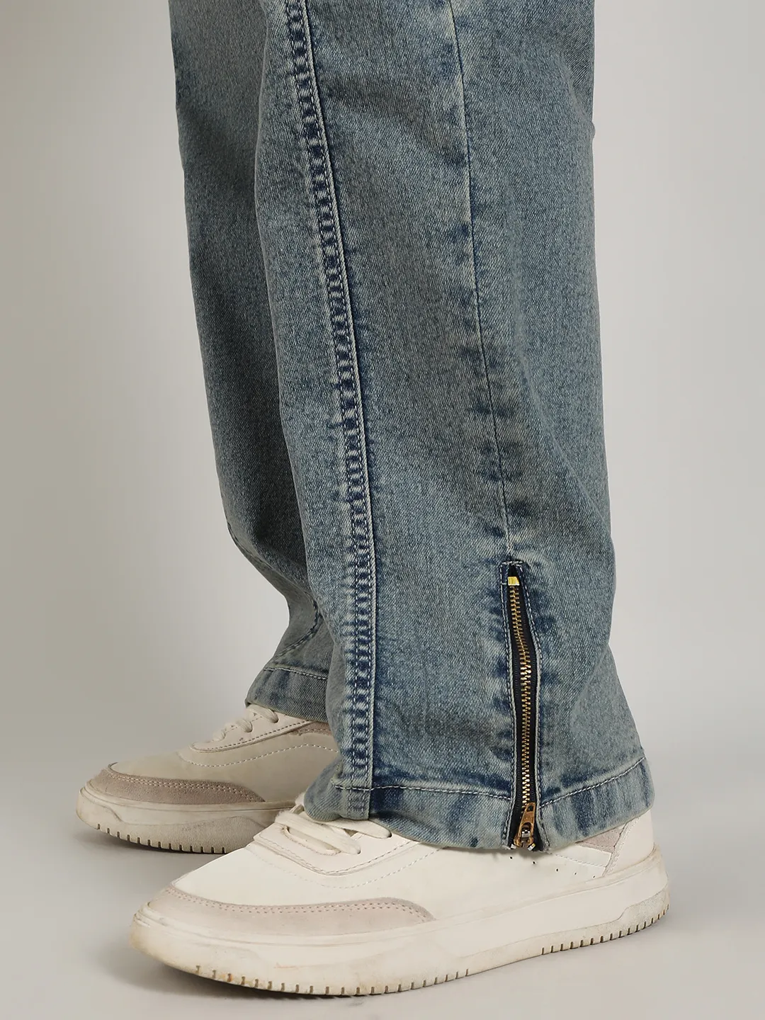 Acid-Wash Baggy Denim Jeans - Image 8