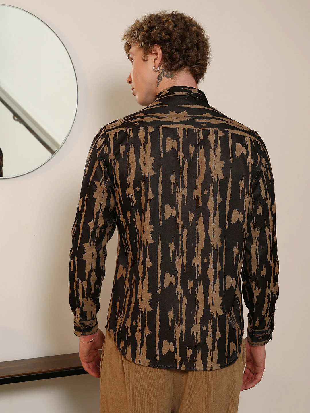 Tailored Fit Abstract Pattern Full Sleeve Shirt - Image 4