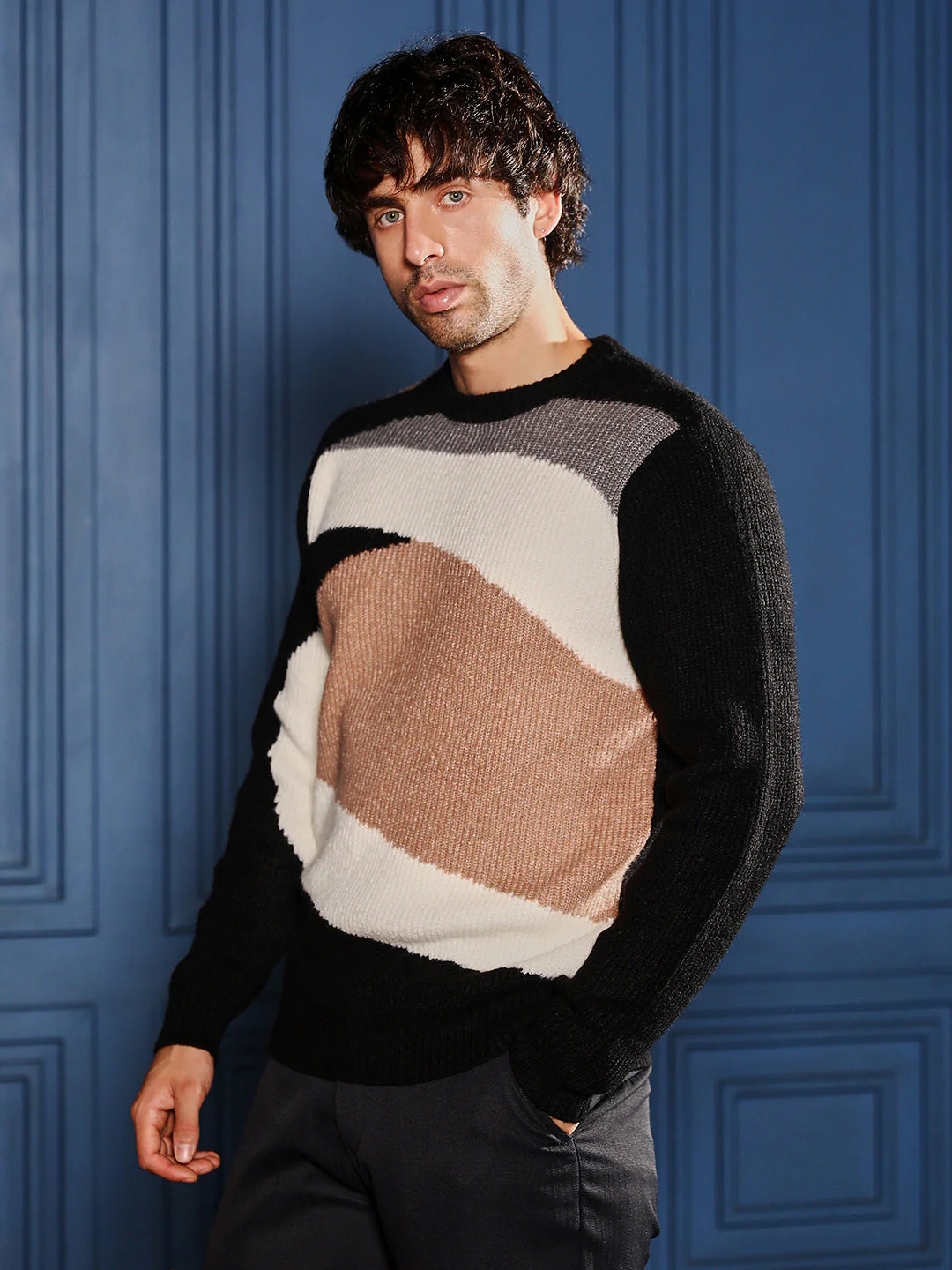 Abstract-Jacquard Pullover Sweater - Image 3