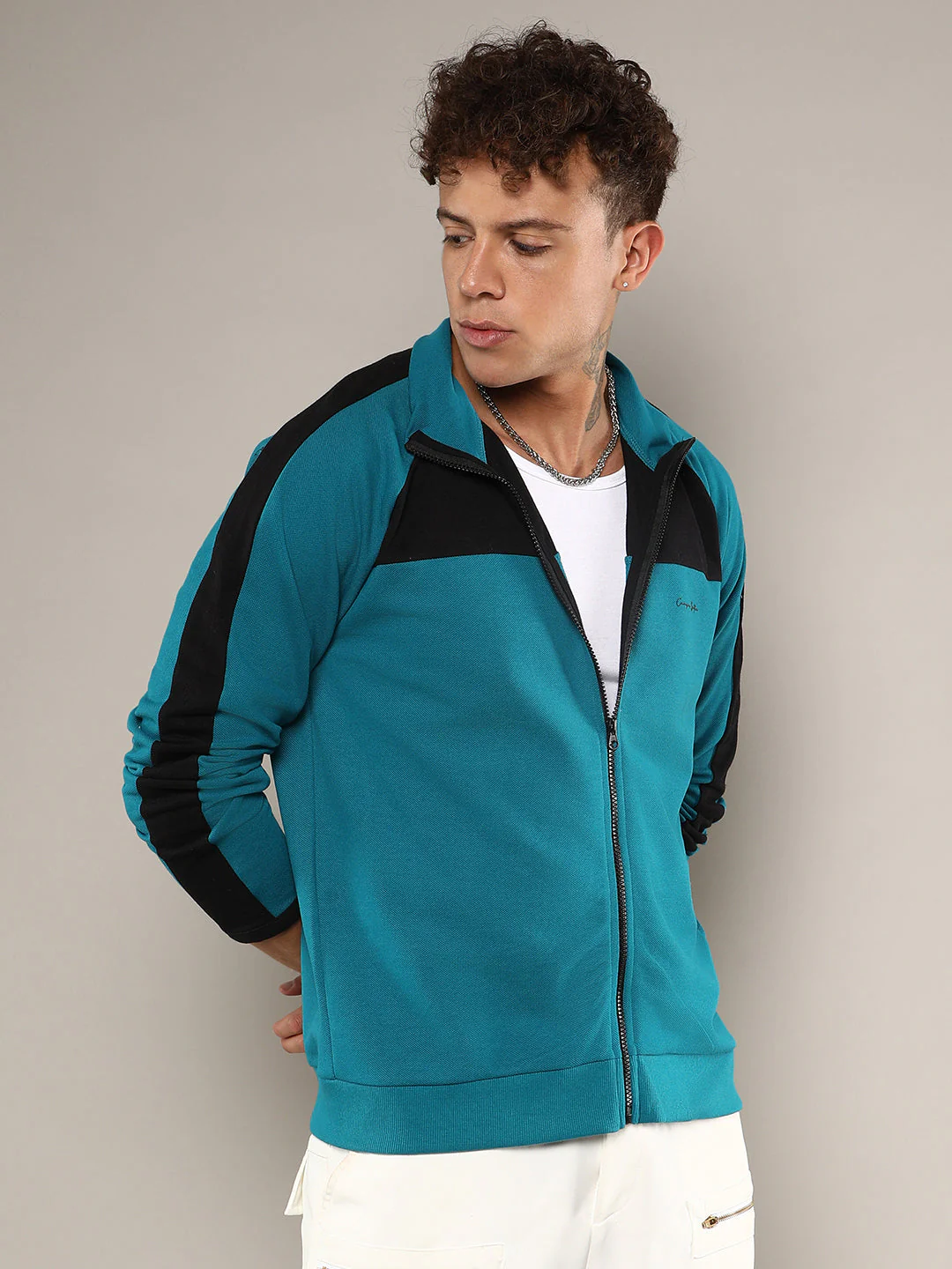 Zip-Front Jacket With Contrast Detail - Image 3