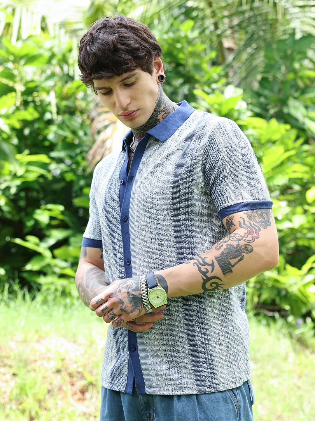 Textured Cotton Blend Cuban Collar Shirt With Vertical Stripes - Image 2