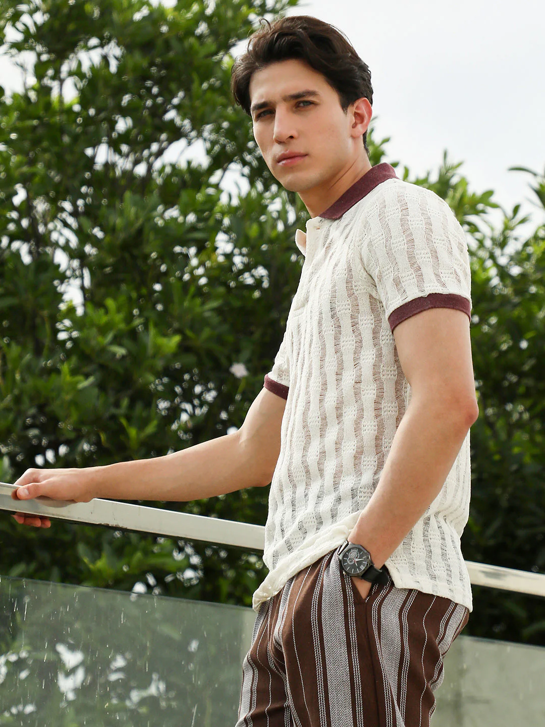 Textured Knit Polo T-Shirt with Contrast Collar and Cuffs - Image 3
