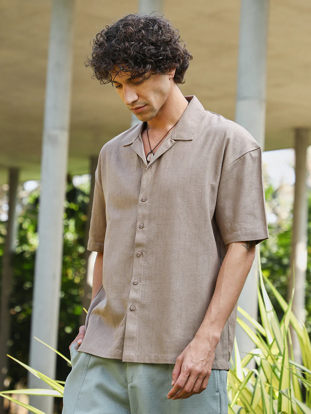 Solid Resort Oversized Shirt - Image 3