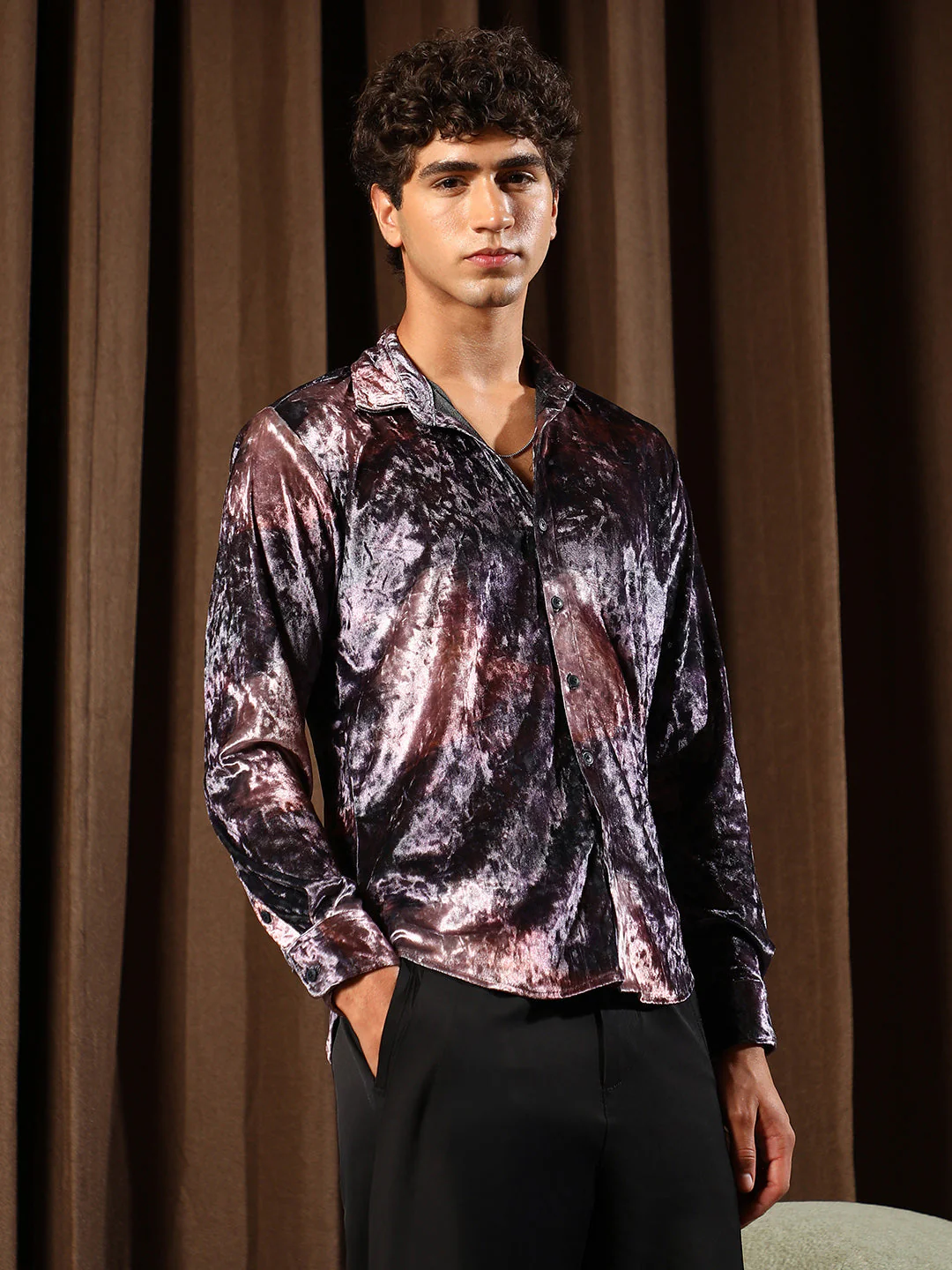 Contrast-Blur Imprint Velvet Shirt - Image 3
