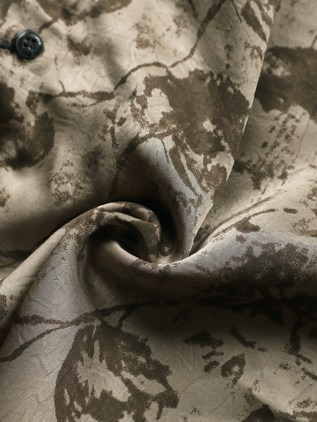 Faded-Flora Jacquard Shirt - Image 10