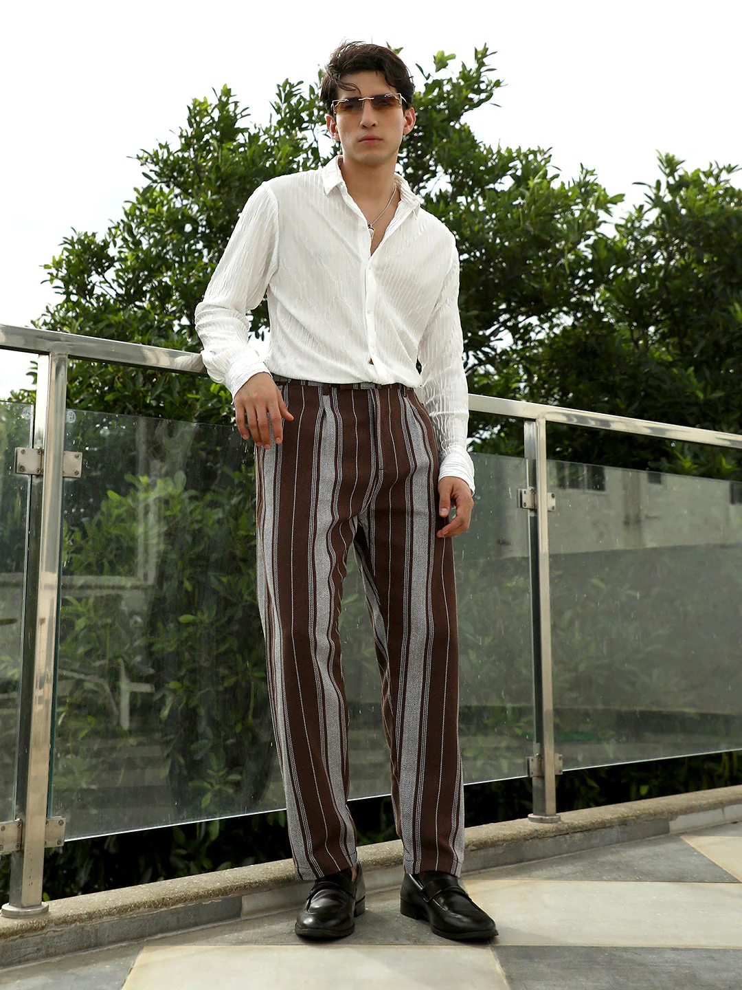 White Textured Slim Fit Shirt With Spread Collar - Image 6