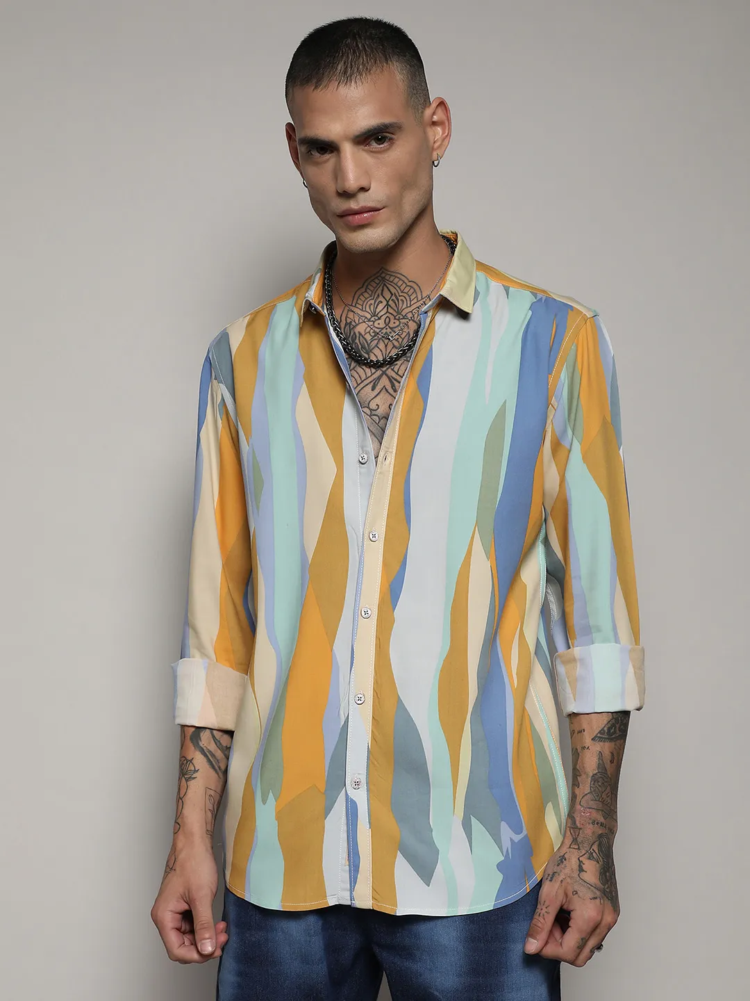 Contrast Abstract Print Shirt - Image 2