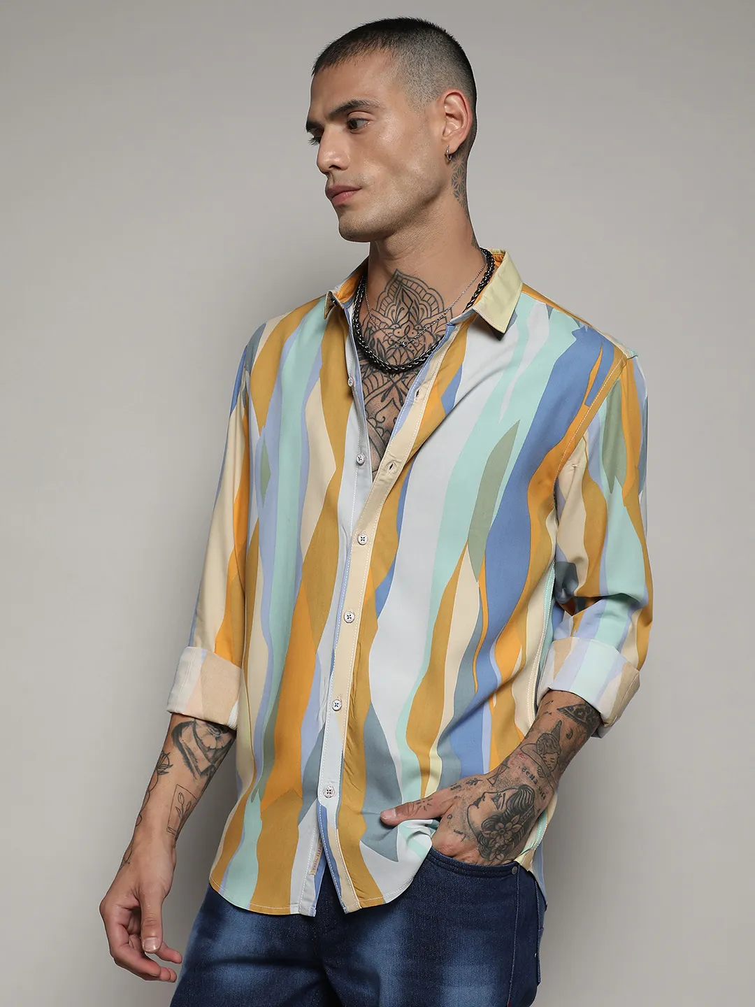 Contrast Abstract Print Shirt - Image 3