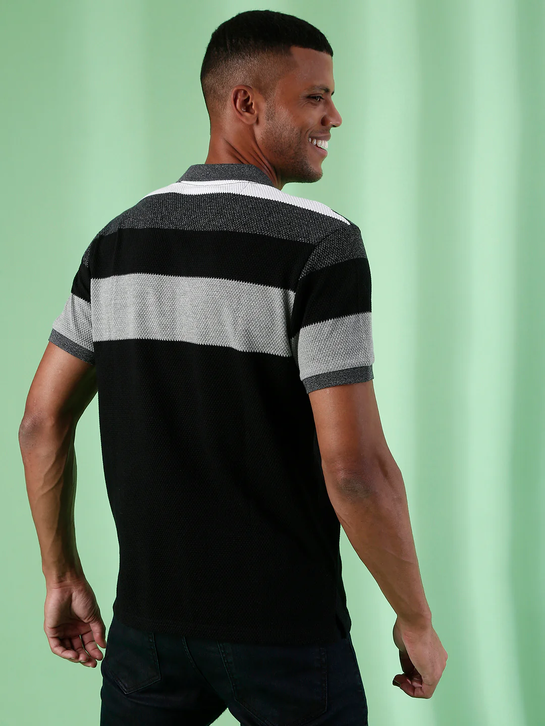 Color Block T-Shirt - Image 5