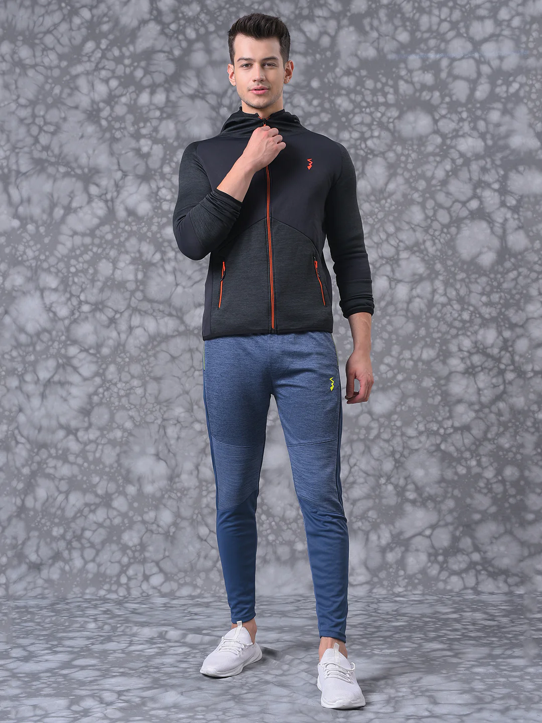 Solid Stylish Casual & Sports Hooded Tracksuit - Image 2