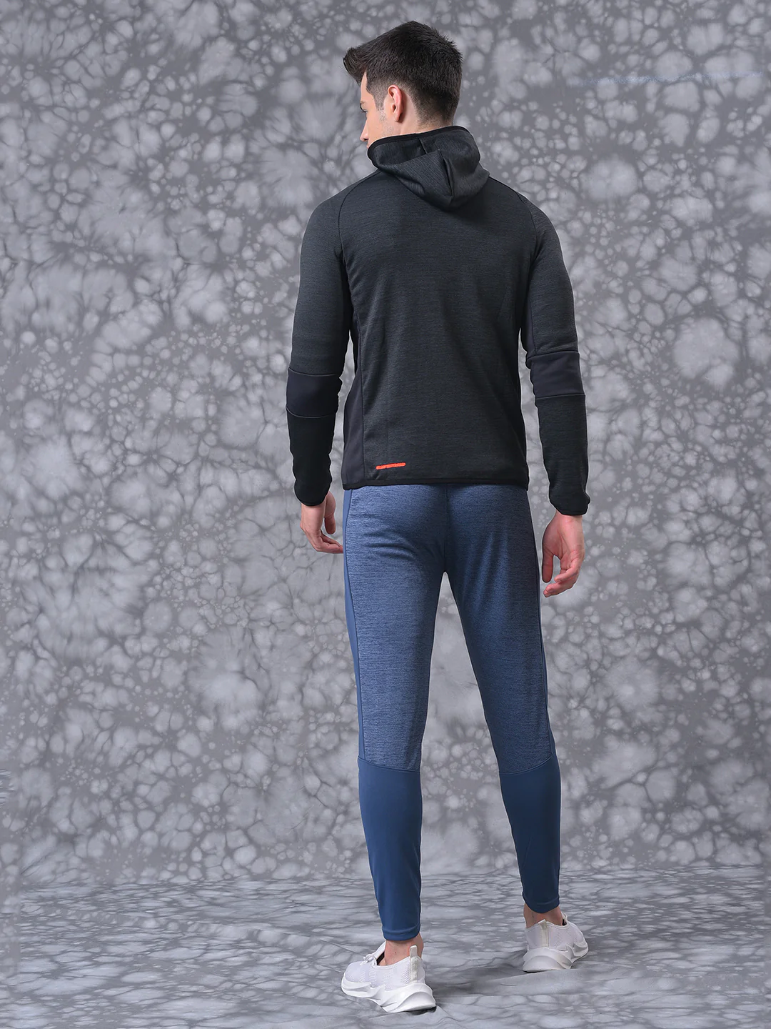 Solid Stylish Casual & Sports Hooded Tracksuit - Image 5