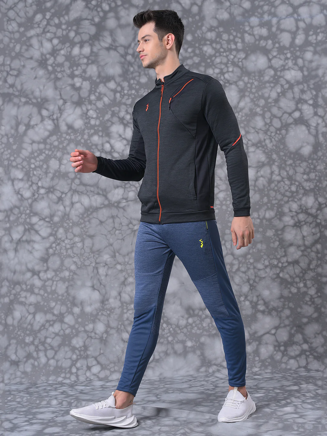 Solid Stylish Casual & Sports Tracksuit - Image 2